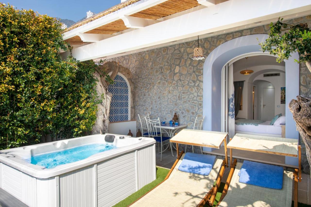 La Barbera Hotel Praiano Exterior photo